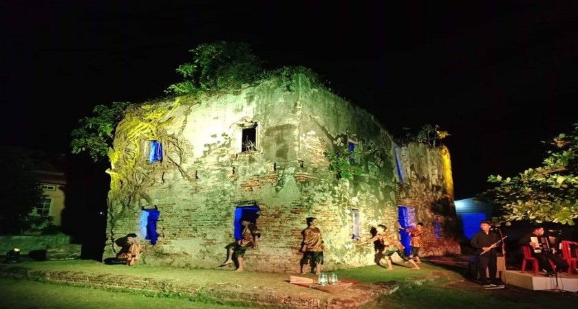 Gedung Tabib, Pulau Penyengat: Imaji Ruang Seni Pertunjukan yang Mewujud
